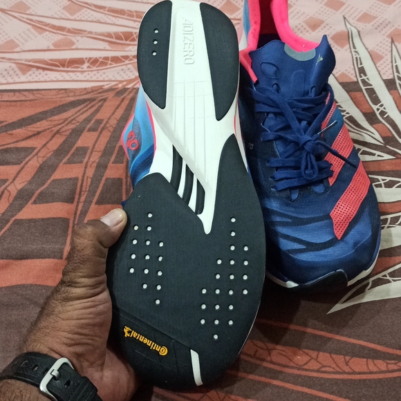 Adidas - Picture 3 of 8